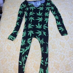 Rue21 Black and Green Leaf Print Kids Bodysuit